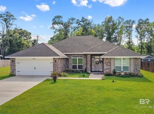 23038 Ridgewood Dr, Robertsdale, AL 36567