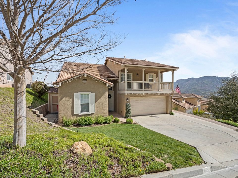 1st image of 815 Vista Grande Dr
