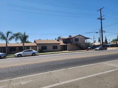 211 W Cross Avenue, Tulare, CA, 93274