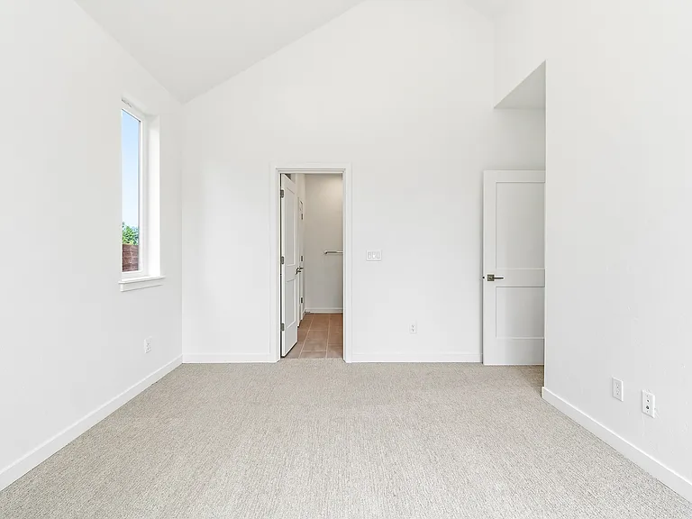 1057 SE Garrison Village Way — Photo 17