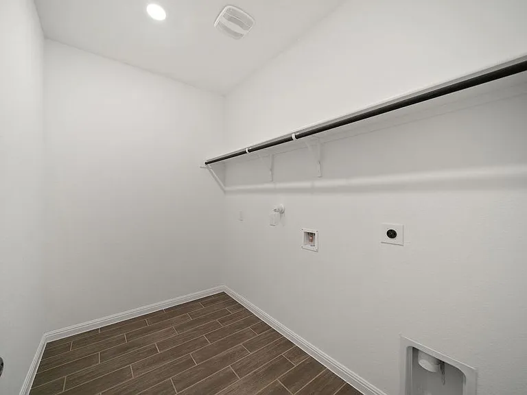 6631 Morgan Path — Photo 9