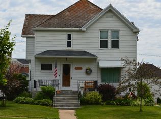 1206 1st Ave, Vinton, IA 52349