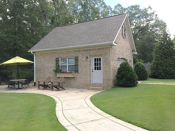 22 x 24 Workshop/Garage