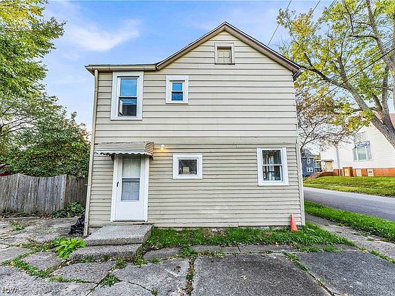 4th image of 4611 W 41st St