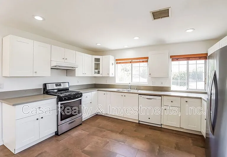 522 Washington St #BACK HOUSE — Photo 4