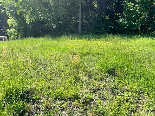 Dixie Ave, Beckley, WV 25801