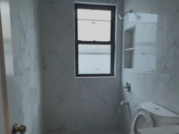 2304 E 29th St #2, Brooklyn, NY 11229