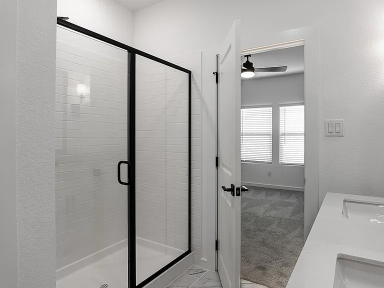 528 Brook View Dr — Photo 12