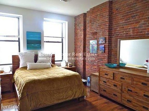 520 Harrison Ave. #201 Boston - South End Unit Photo 2 (1)