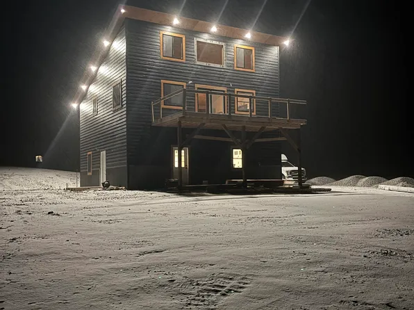 212 Hawk Dr, Wapiti, WY 82450