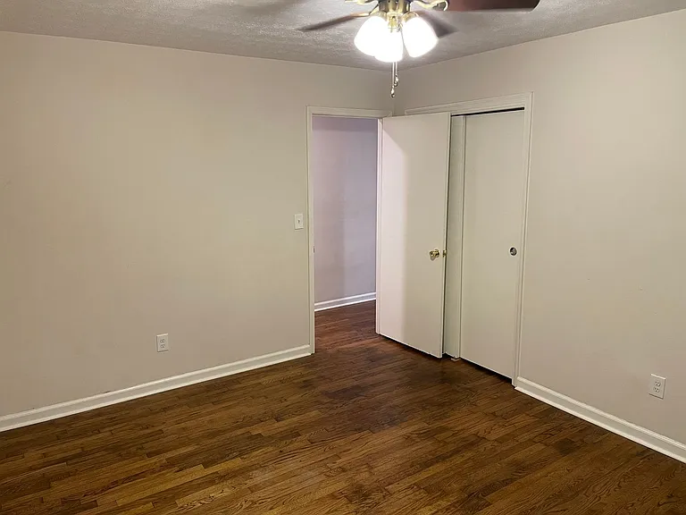 607 Floral St — Photo 10