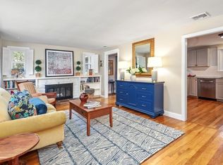 10 Colonial Rd, Hingham, MA 02043