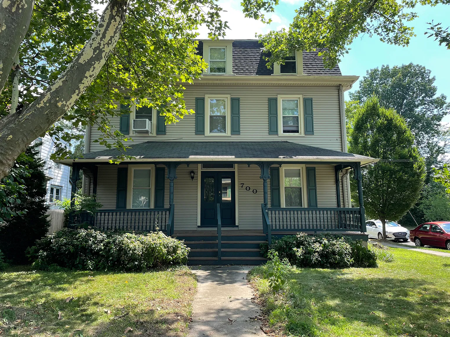 2 bed, $1,700 — Photo 3