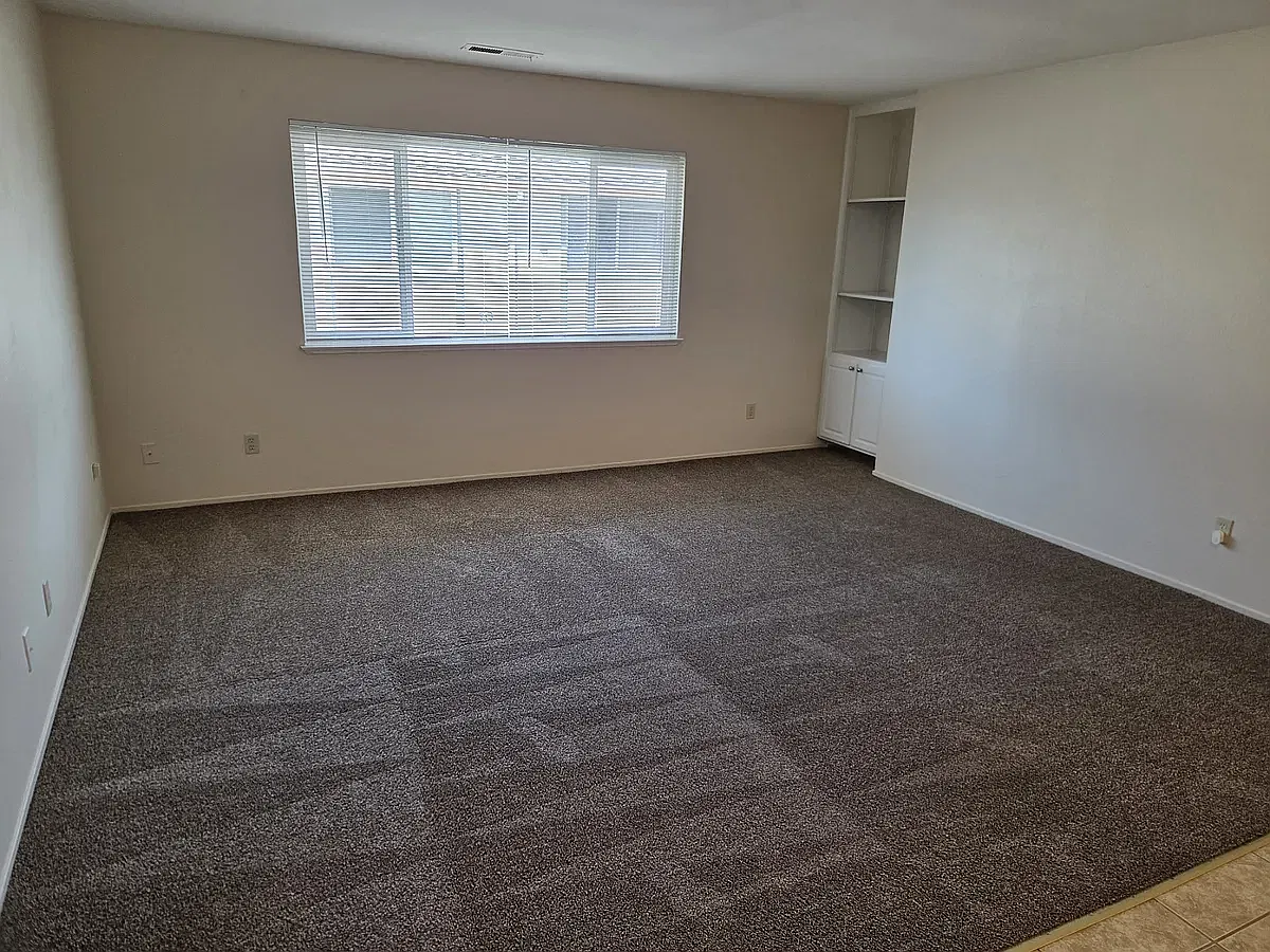Maple Terrace Apartments — Photo 3