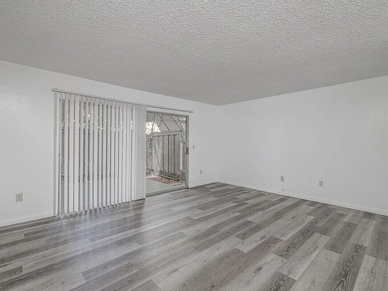 437 Church Ave #F — Photo 10