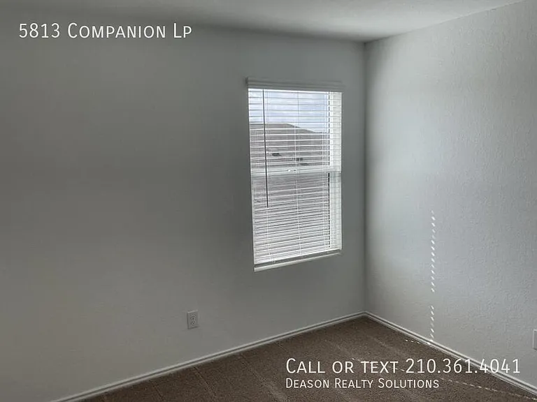 5813 Companion Loop — Photo 11