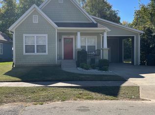 1129 W Hendrix St, Fayetteville, AR 72703