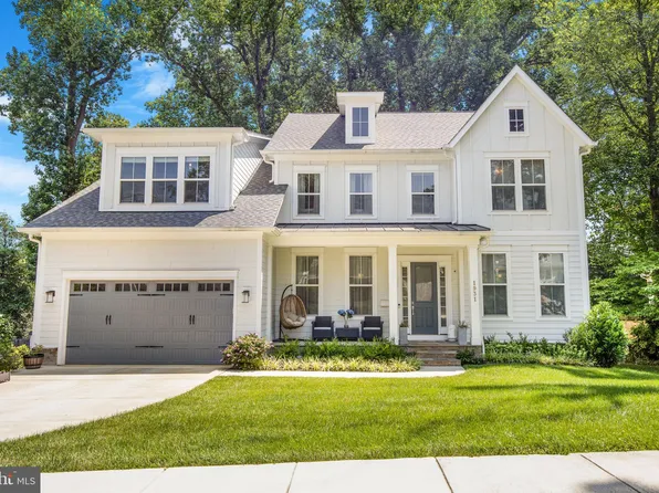 1931 Hileman Rd, Falls Church, VA 22043