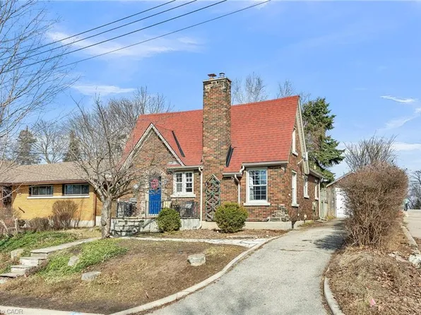 360 Luella St, Kitchener, ON N2H 2J4