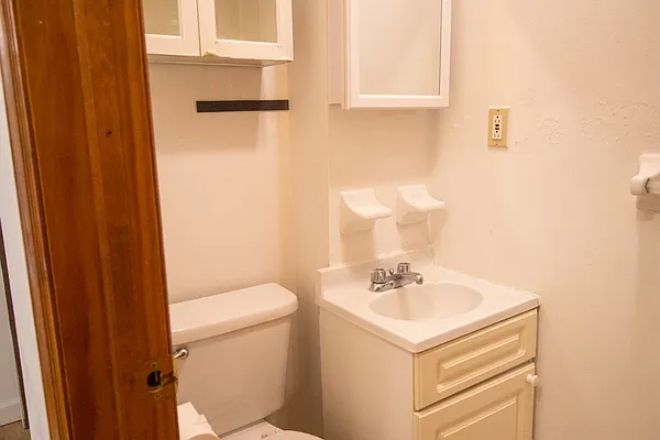 Rented by Maz Group NY | media 30