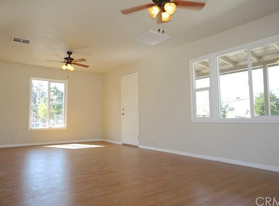 5th image of 25067 E 6th St