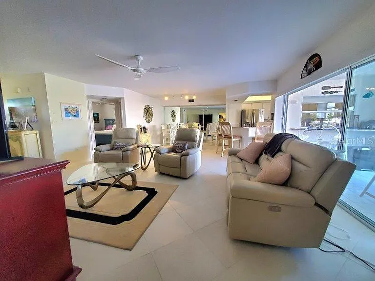 130 Breakers Ct #212 — Photo 11
