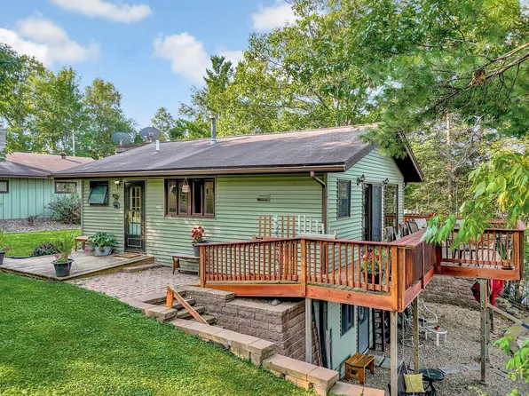 36725 N Shoreland Rd, Sturgeon Lake, MN 55783