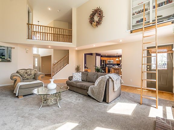4th image of 1104 Rivermeade Dr