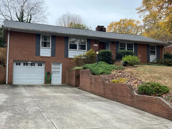 2920 Northbridge Rd, Winston Salem, NC 27103