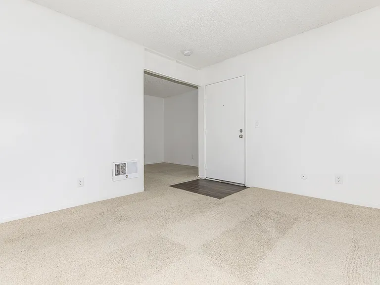 Monte Verde Apartment Homes — Photo 21