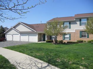 1313 N Red Oak Cir UNIT 3, Round Lake Beach, IL 60073