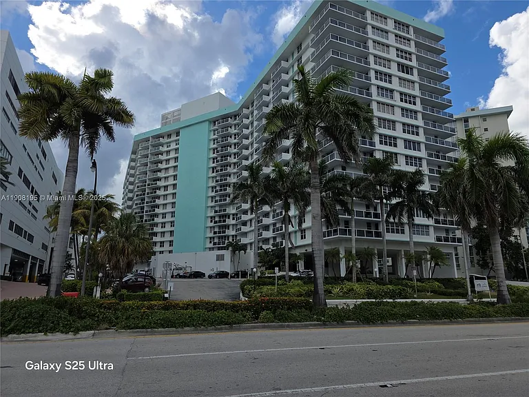 3725 S Ocean Dr #1401 — Photo 33