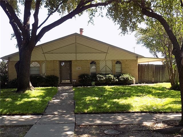 1st image of 718 Pinoak Dr