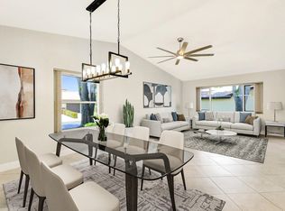 17A Ridge Pointe Dr, Boynton Beach, FL 33435