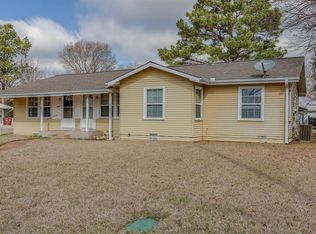 101 E Evans Ave, Bonham, TX 75418