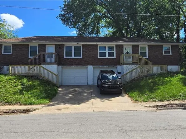 1301-1303 Topping Ave, Kansas City, MO 64126