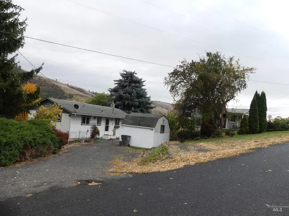 308 Ward St, Juliaetta, ID 83535