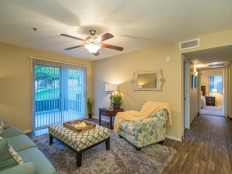 Sterling Point Apartment Homes — Photo 79