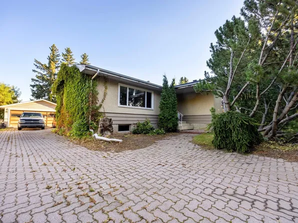 6 Raven Dr, Strathcona County, AB T8A 0C3