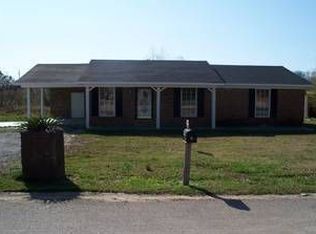 35 Scout Hollow Rd, Phil Campbell, AL 35581