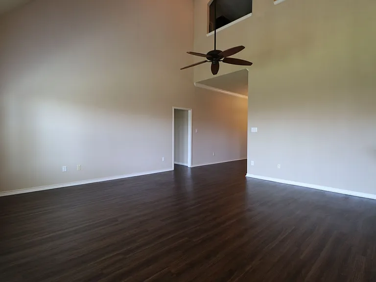 3116 Stallion Dr — Photo 8