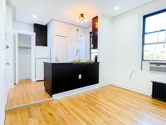 Rented by City Connections Realty | media 12