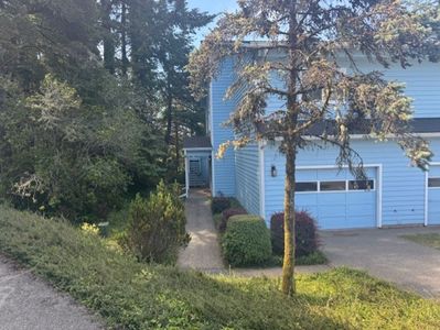 1445 Seacrest Ln APT 1, Brookings, OR, 97415