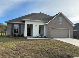 2747 Louis Cir, Crestview, FL 32536