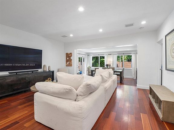 5th image of 7504 Jewel Ave
