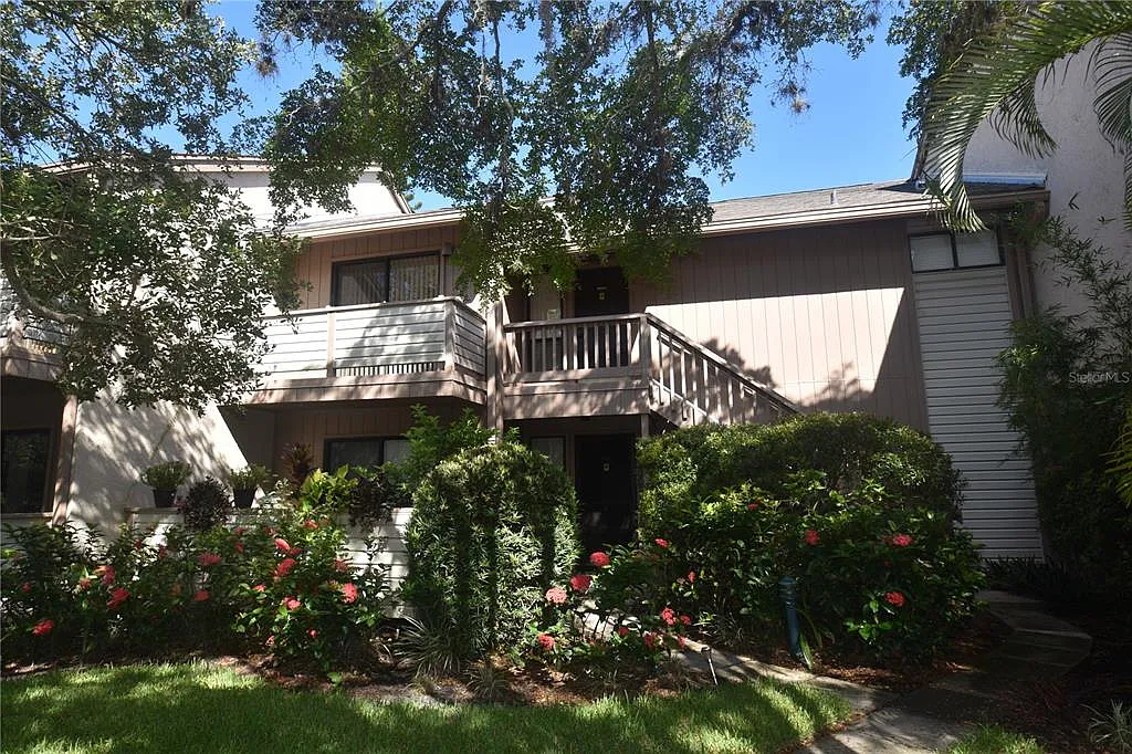 2 bed, 2.0 bath, 1077 sqft, $1,845 — Photo 1