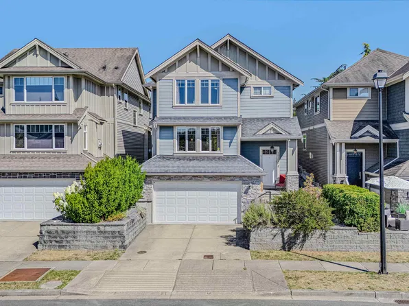 10122 241a St, Maple Ridge, BC V2W 0E6