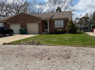 39131 Jefferson Ave, Harrison Township, MI 48045