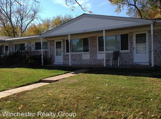 233 Solon Dr APT B, Ballwin, MO 63021