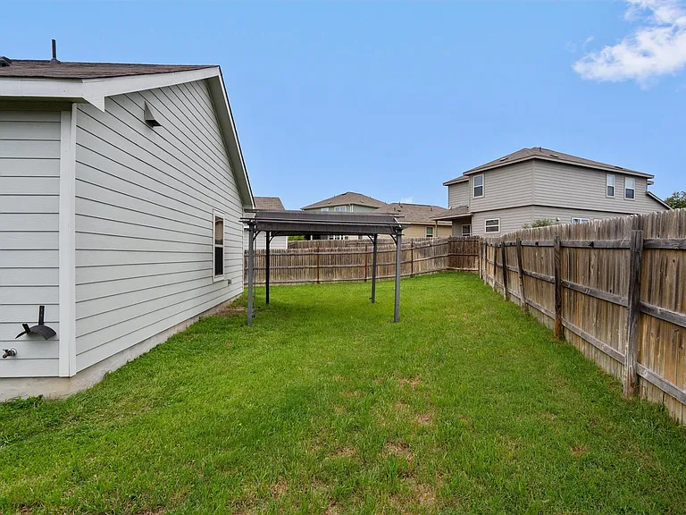 791 Circle Way — Photo 34